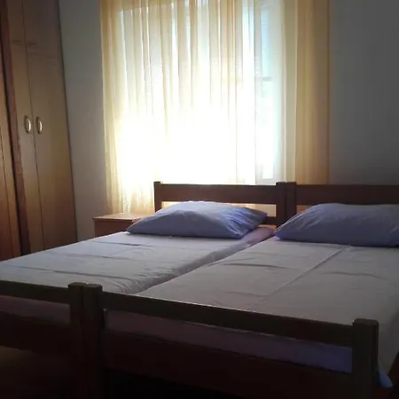 With Parking Space Starigrad, Paklenica - 11848 *