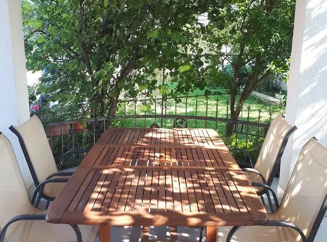 Διαμέρισμα With Parking Space Starigrad, Paklenica - 11848